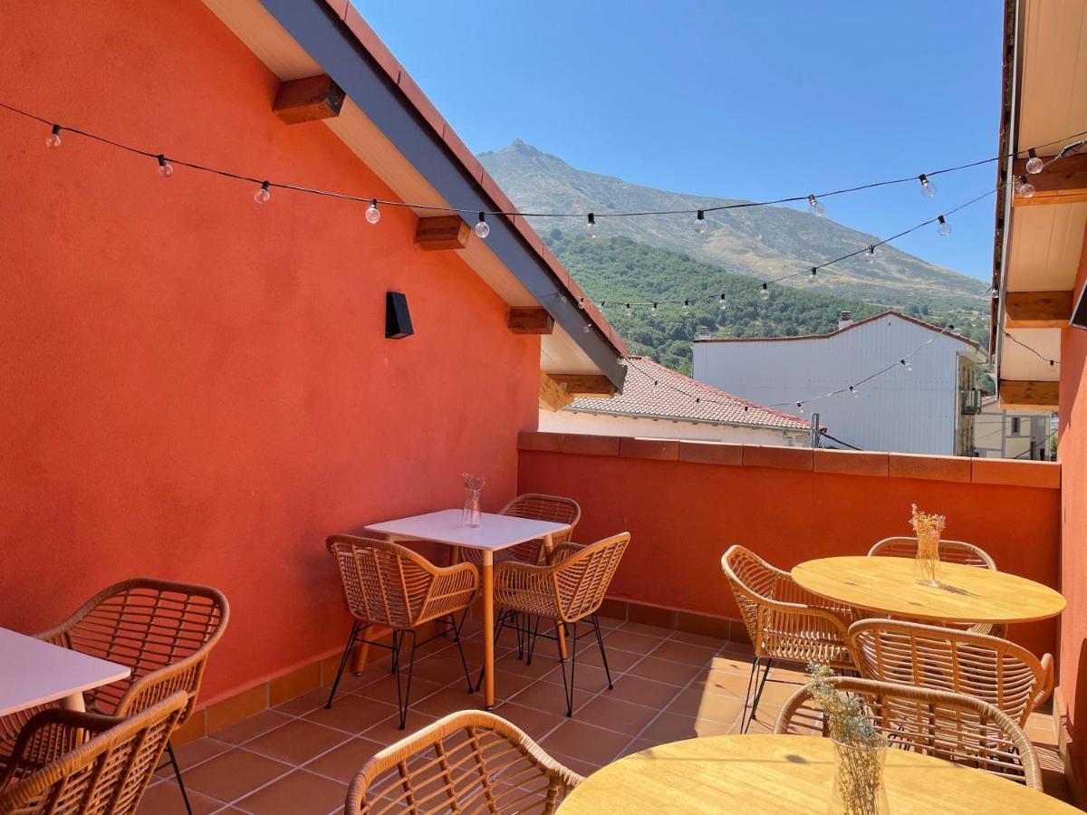 Hotel Camino De Las Estrellas Serranillos エクステリア 写真