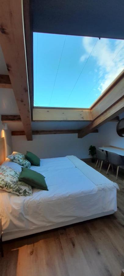 Hotel Camino De Las Estrellas Serranillos エクステリア 写真