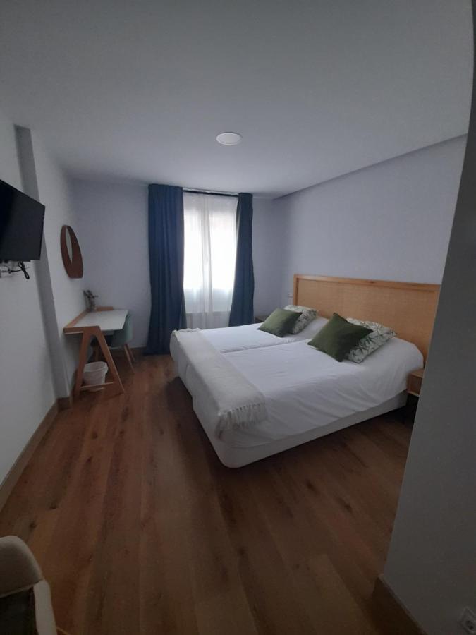 Hotel Camino De Las Estrellas Serranillos エクステリア 写真