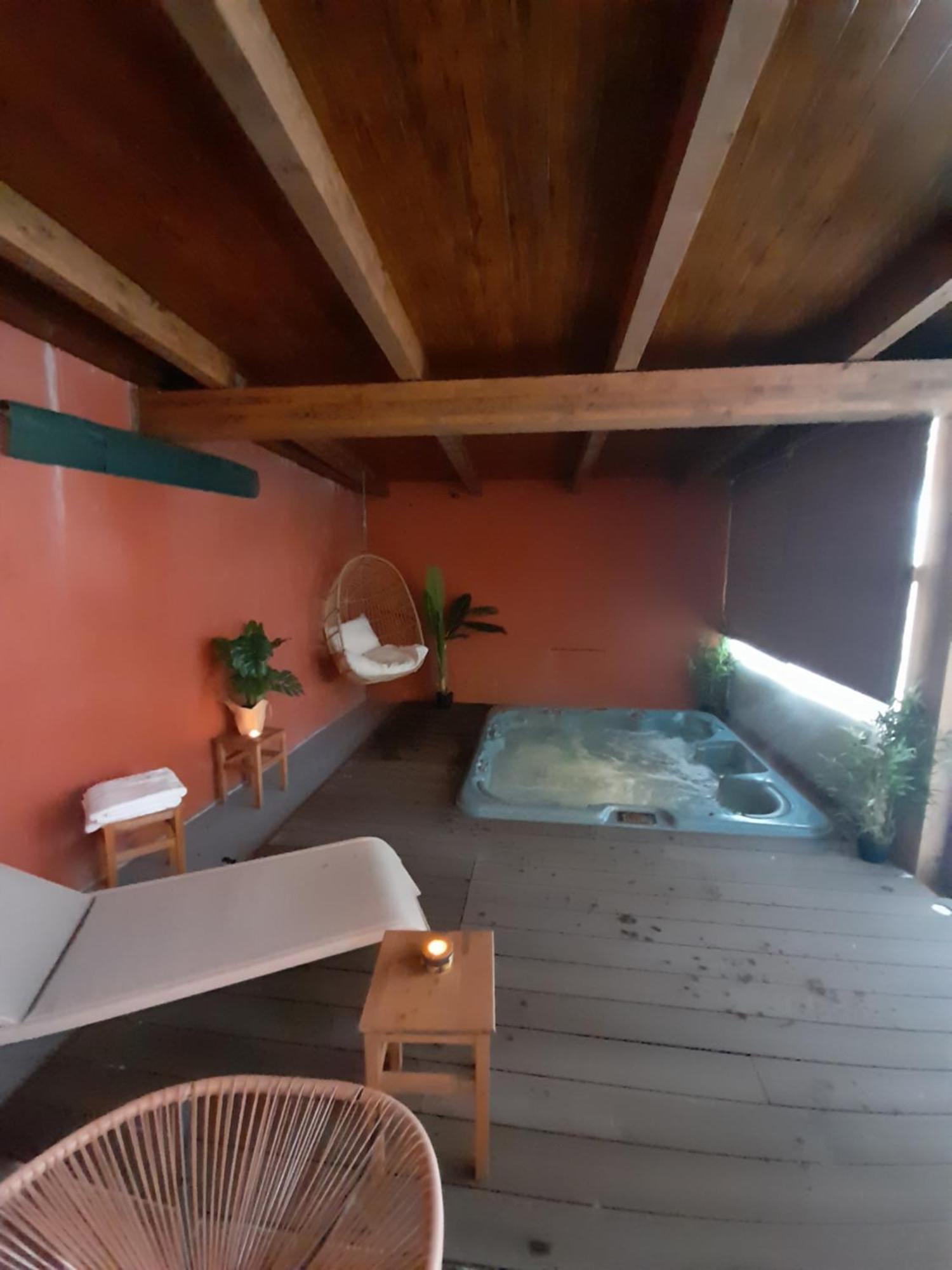 Hotel Camino De Las Estrellas Serranillos エクステリア 写真